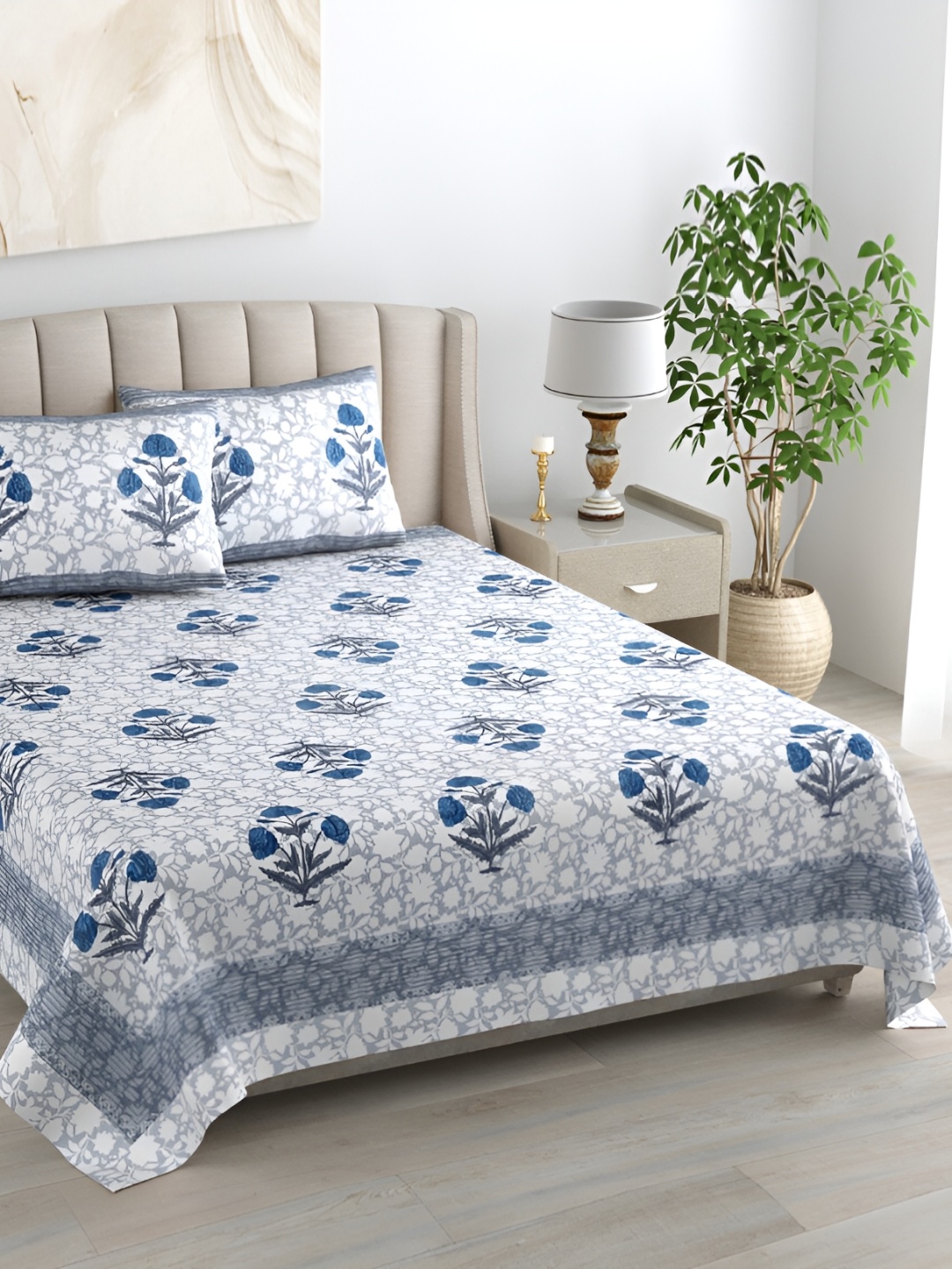 

EasyGoods Navy Blue & White Floral Cotton 400 TC King Bedsheet with 2 Pillow Covers