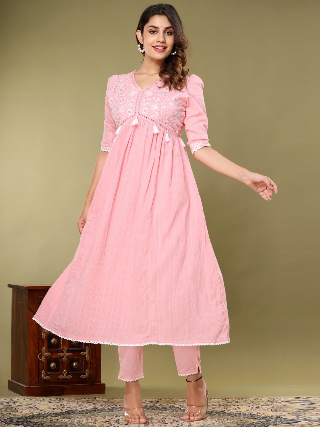

Readiprint Fashions Floral Printed Thread Work Pure Cotton Anarkali Kurta Set, Pink