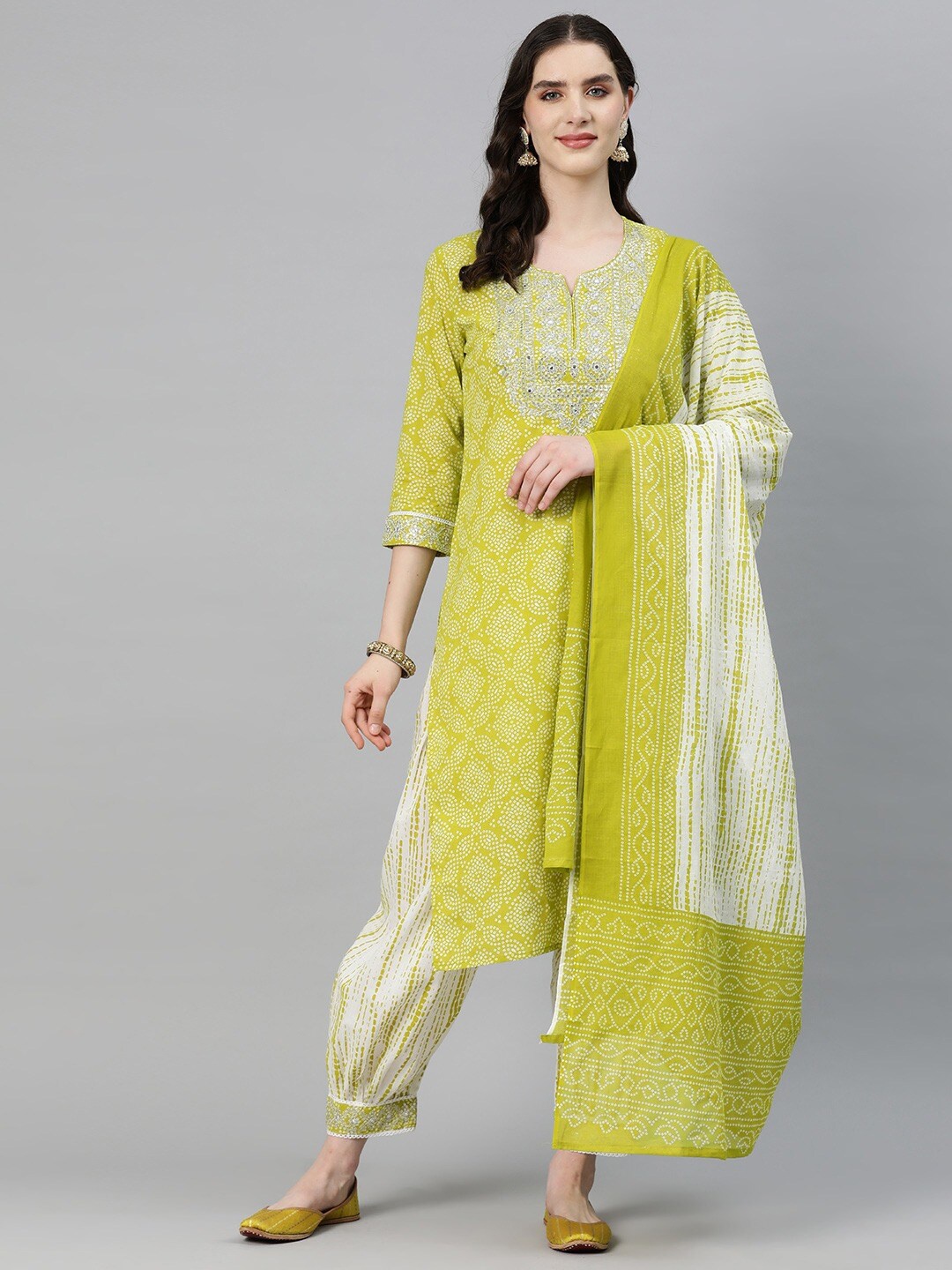 

Readiprint Fashions Bandhani Printed Pure Cotton Straight Kurta & Salwar With Dupatta, Green