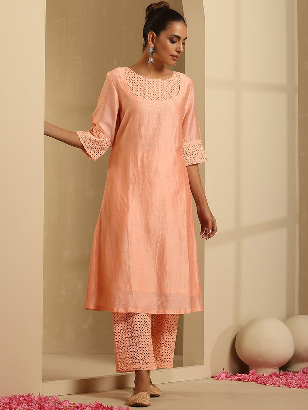 

indy Raaga Regular Chanderi Silk Kurta with Trousers, Peach