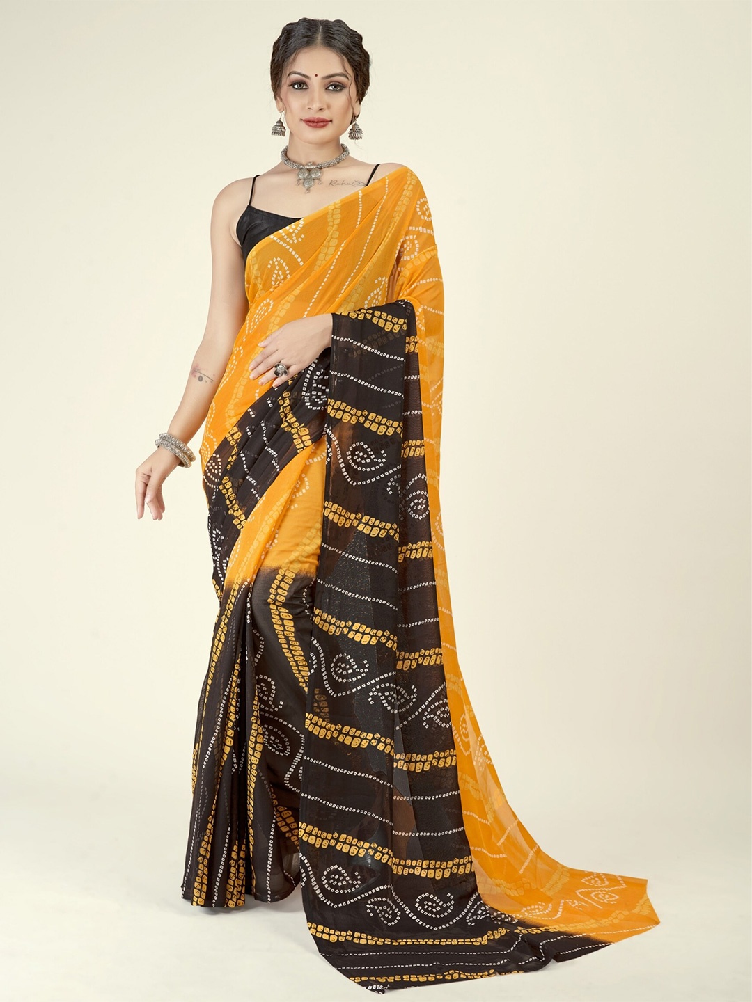 

ANAND SAREES Bandhani Printed Saree, Yellow
