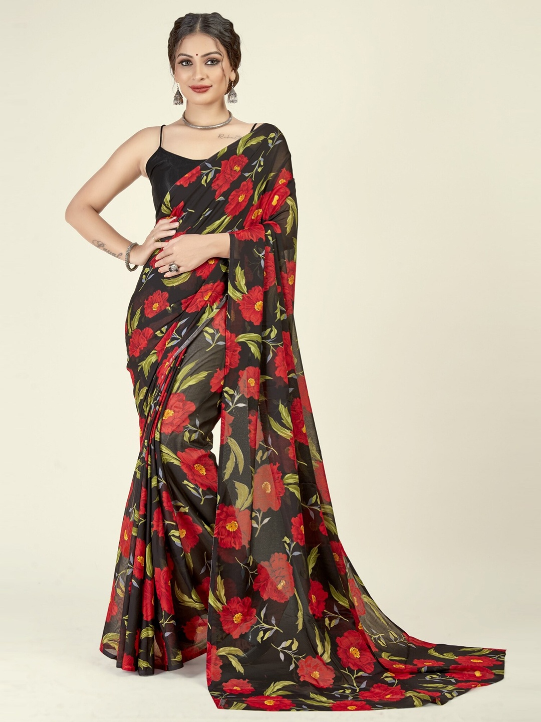 

ANAND SAREES Floral Printed Saree, Black