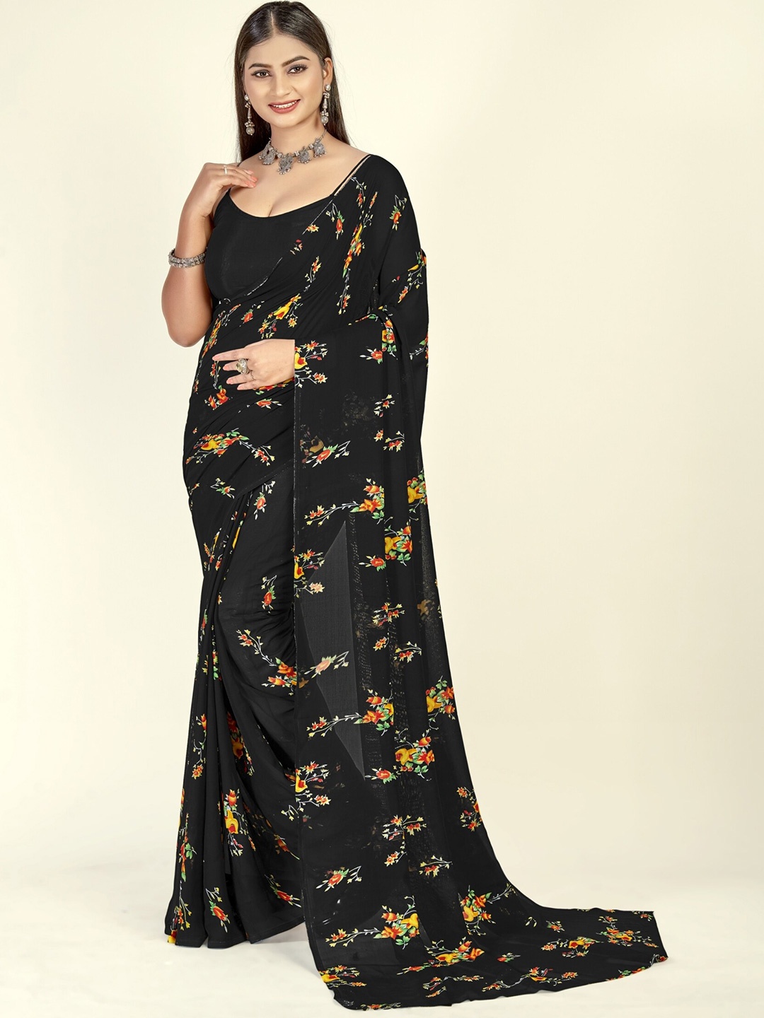 

ANAND SAREES Floral Printed Saree, Black