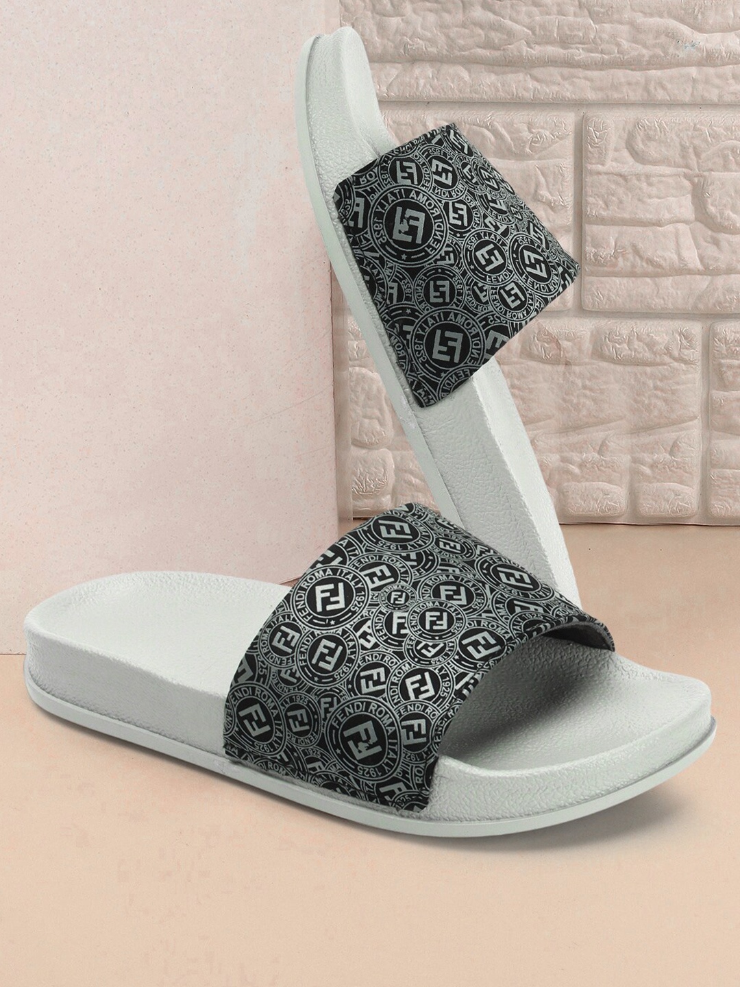 

Colo Women Printed Sliders, Grey