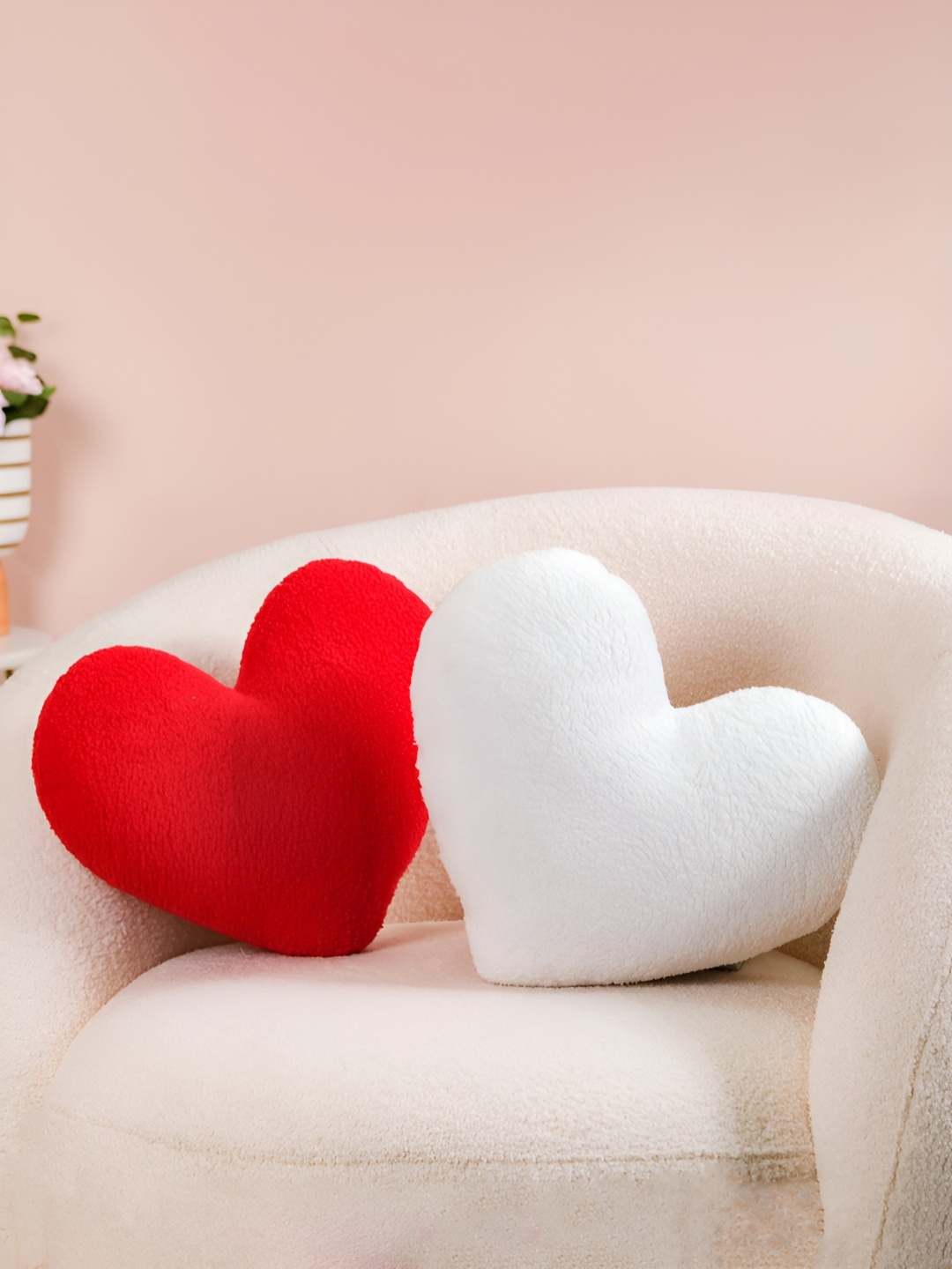 

Nestasia Red & White 2 Pieces Heart Shaped Cushions