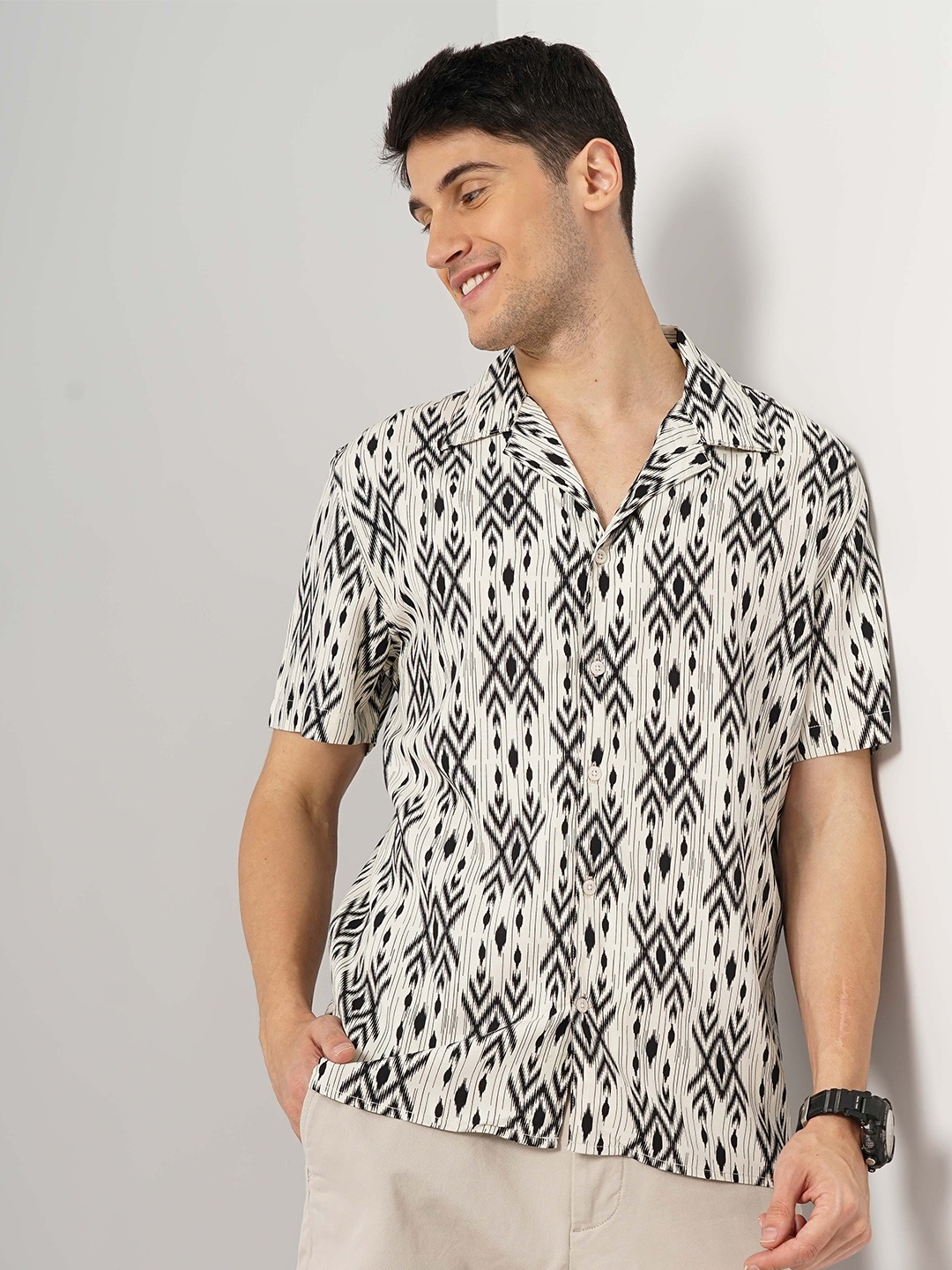 

Celio Animal Printed Classic Casual Shirt, Off white