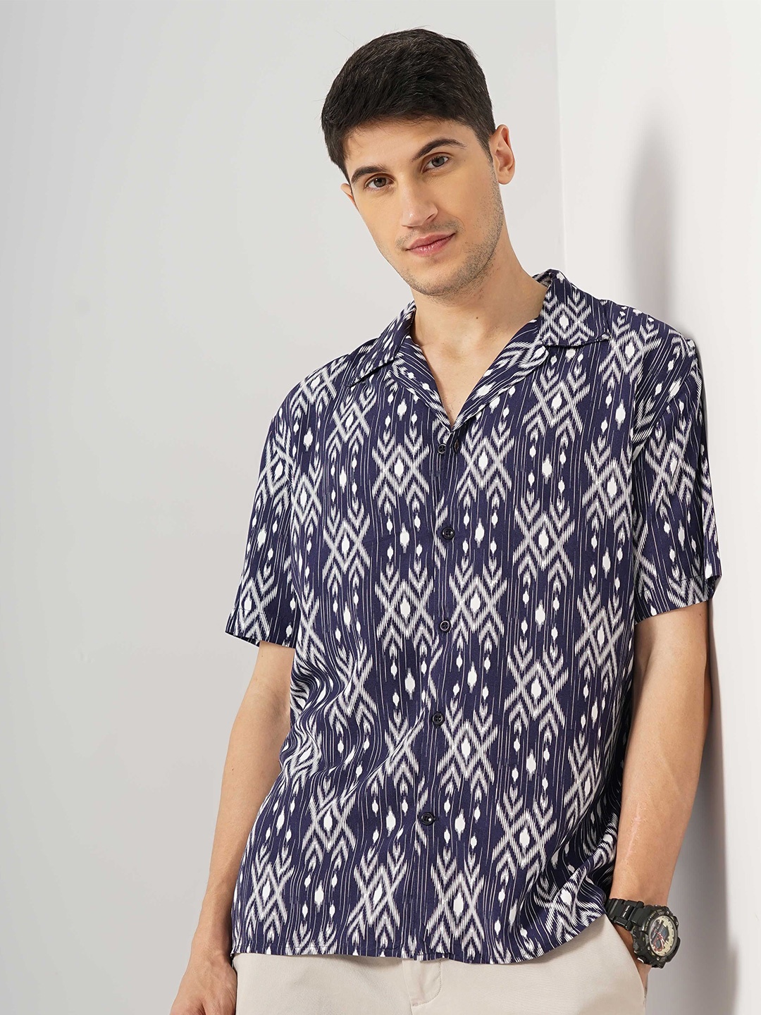 

Celio Men Classic Geometric Printed Cotton Casual Shirt, Navy blue