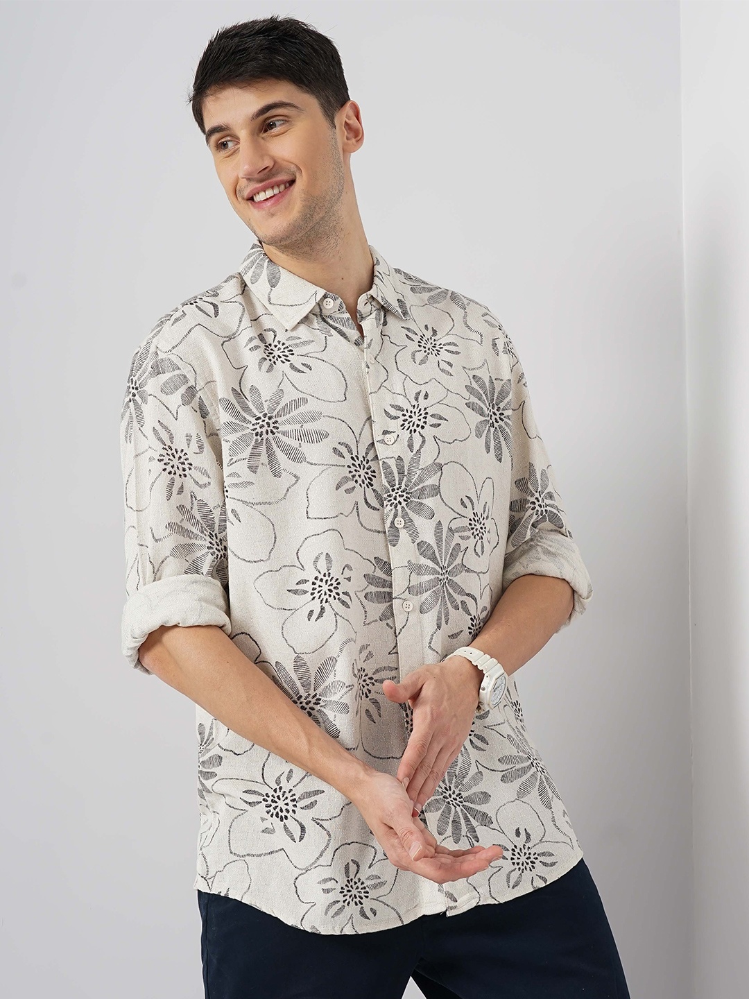 

Celio Classic Floral Printed Spread Collar Short Sleeves Cotton Casual Shirt, Off white