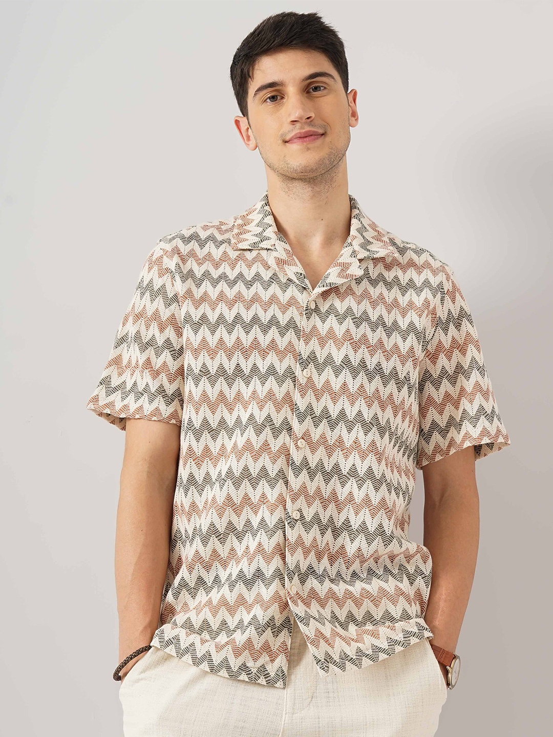 

Celio Classic Geometric Printed Cotton Spread Collar Straight Casual Shirt, Beige