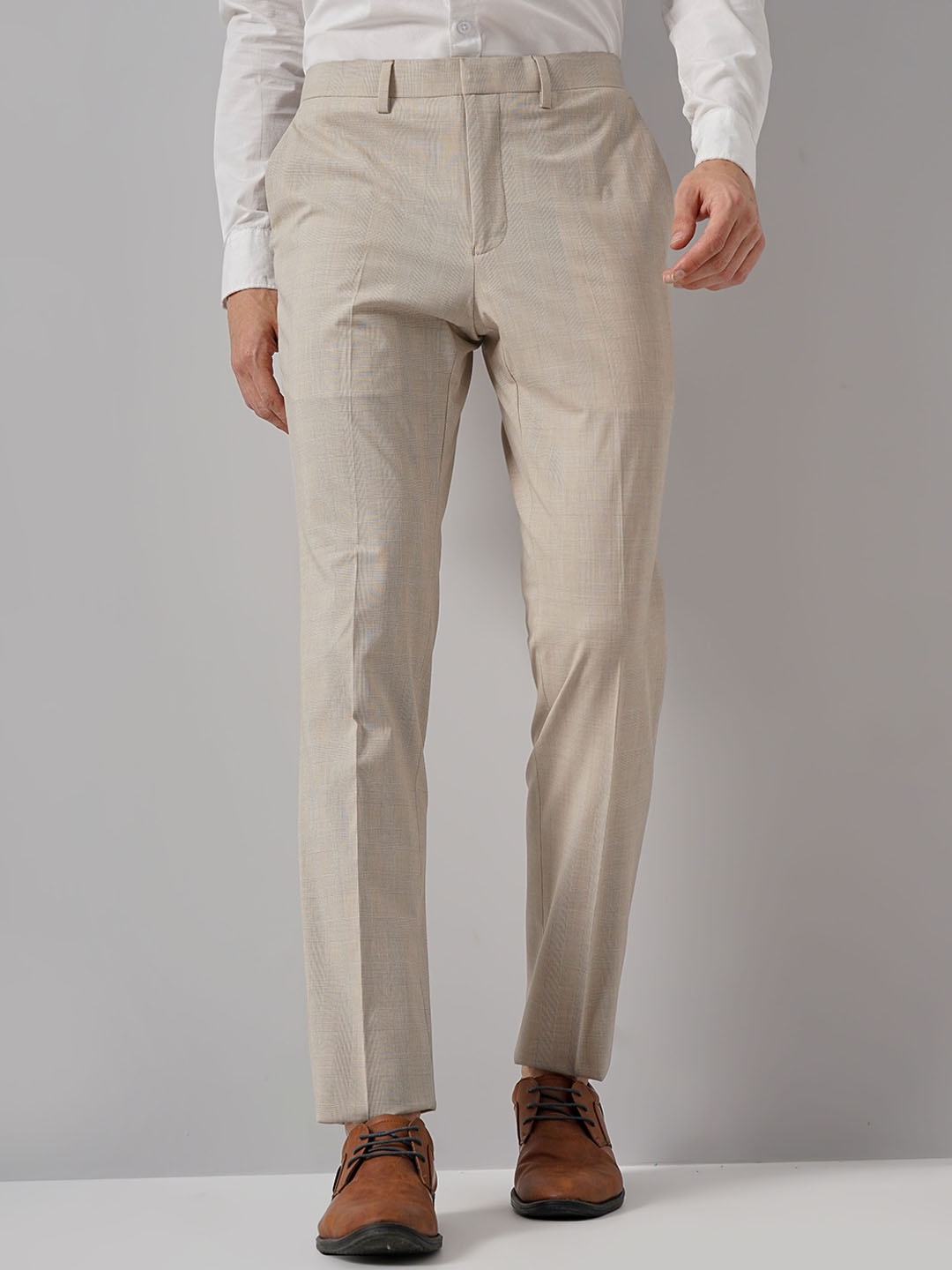

Celio Men Regular Trousers, Beige