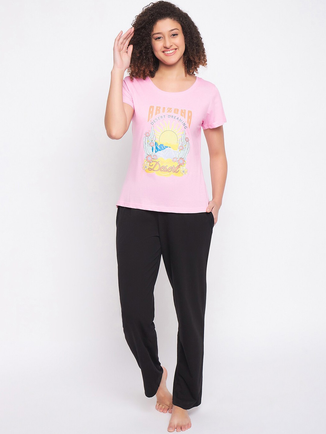 

Clovia Pink Graphic Printed Pure Cotton Night suit