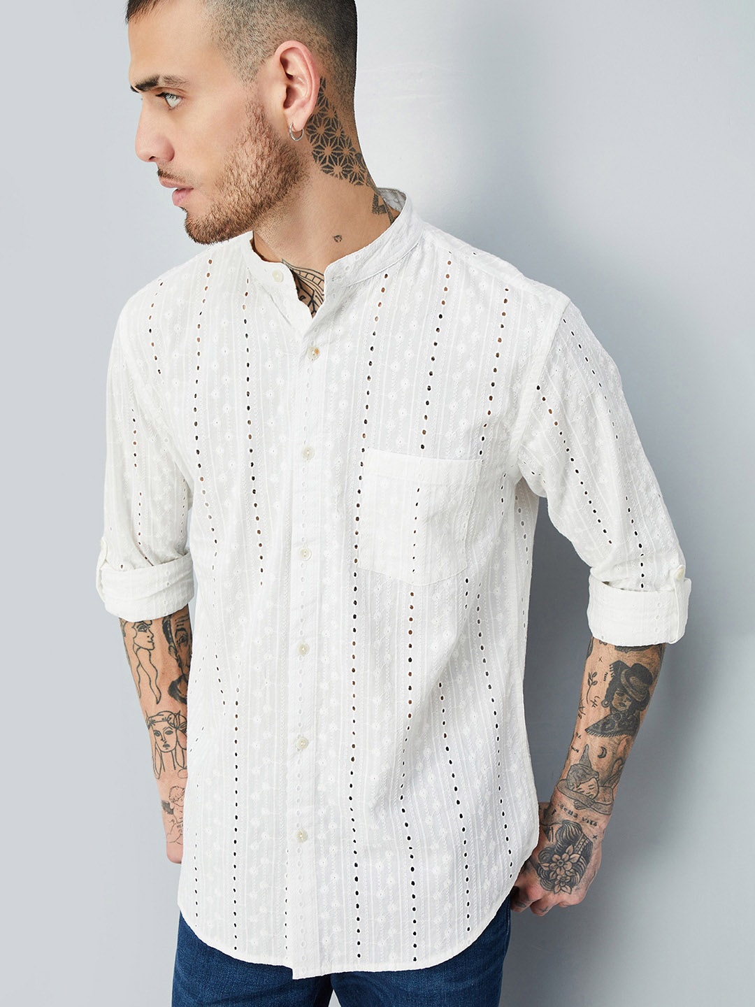 

max Geometric Embroidered Roll-Up Sleeves Mandarin Collar Pure Cotton Short Kurta, Off white