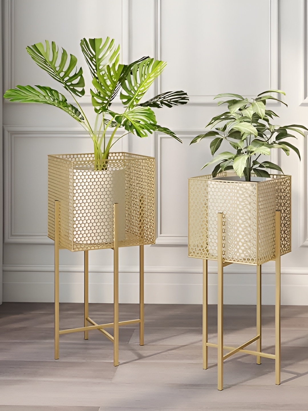 

Samara Home Beige 2-Pcs Metal Round Caged Planter Stand