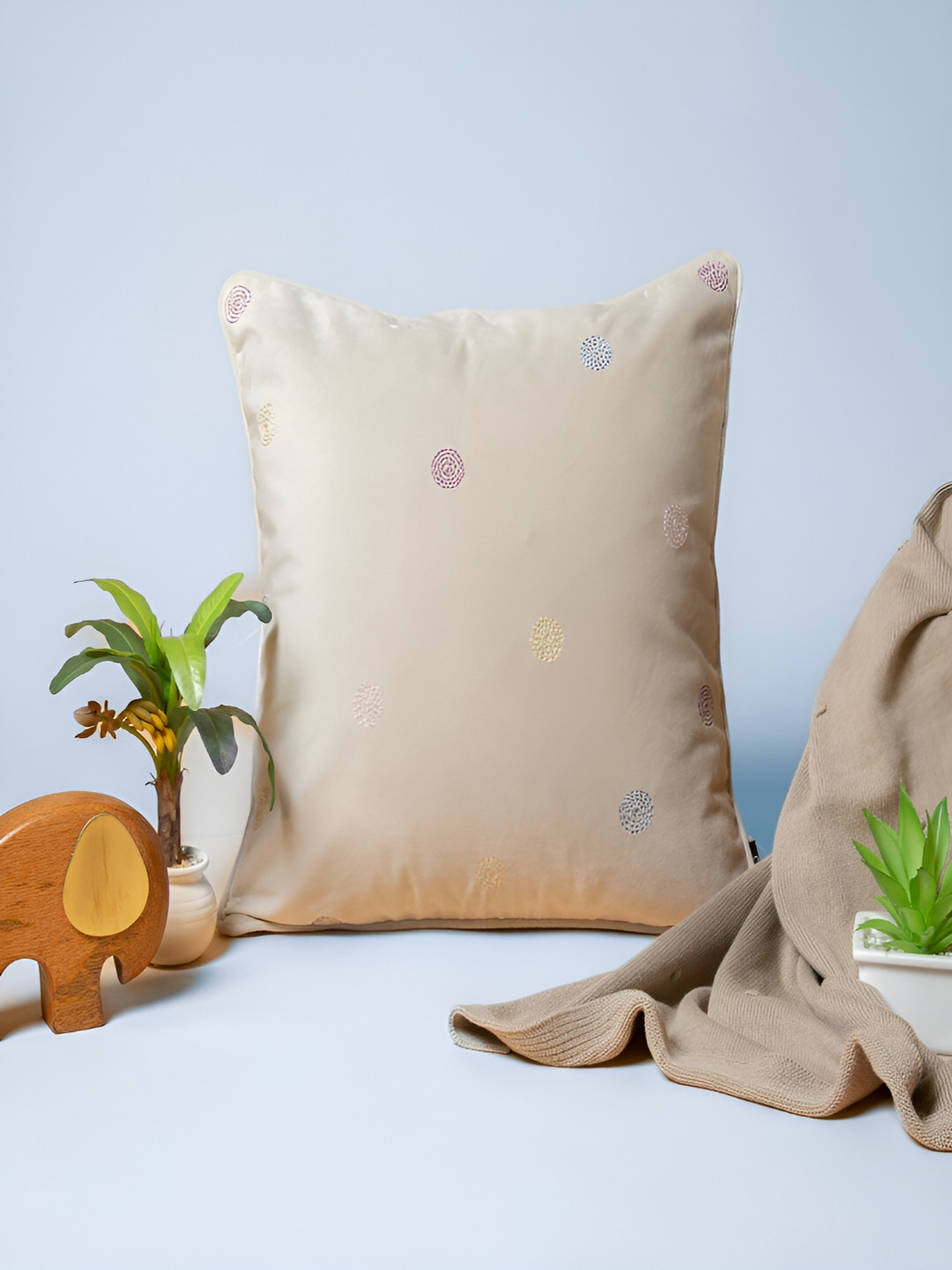 

Chann Studio Brown & Gold Toned Embroidered Velvet Rectangle Cushion Cover