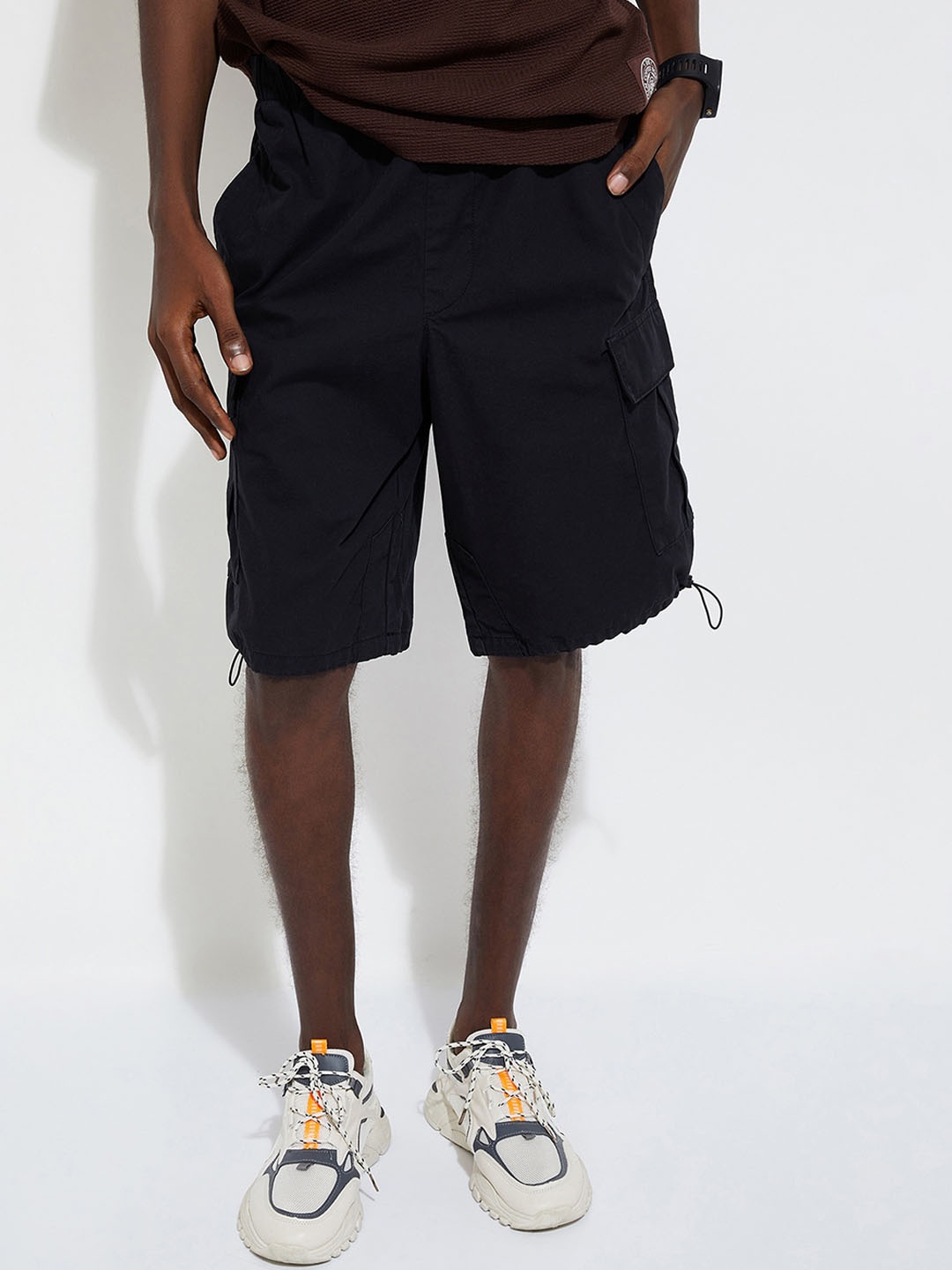 

max Men Pure Cotton Cargo Shorts, Black