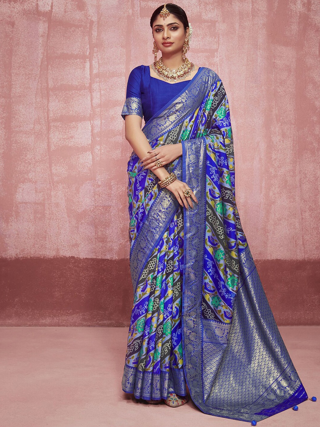 

Mitera Floral Zari Pure Silk Printed Sungudi Saree, Blue
