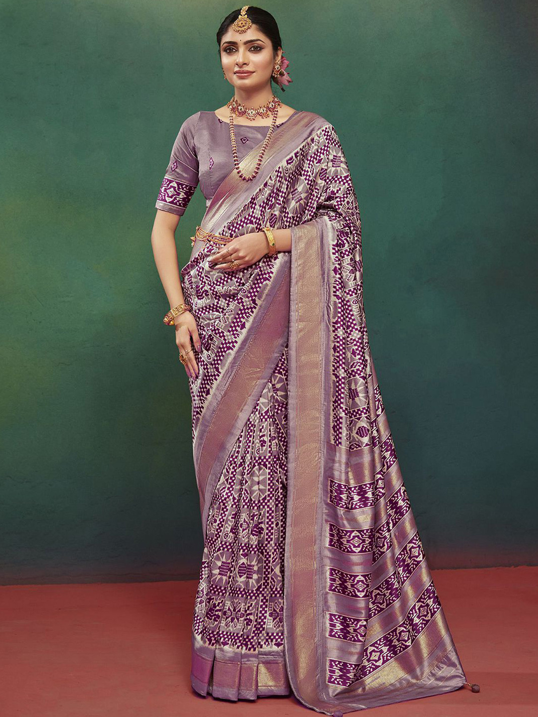 

Mitera Ethnic Motifs Zari Pure Silk Sungudi Printed Saree, Pink