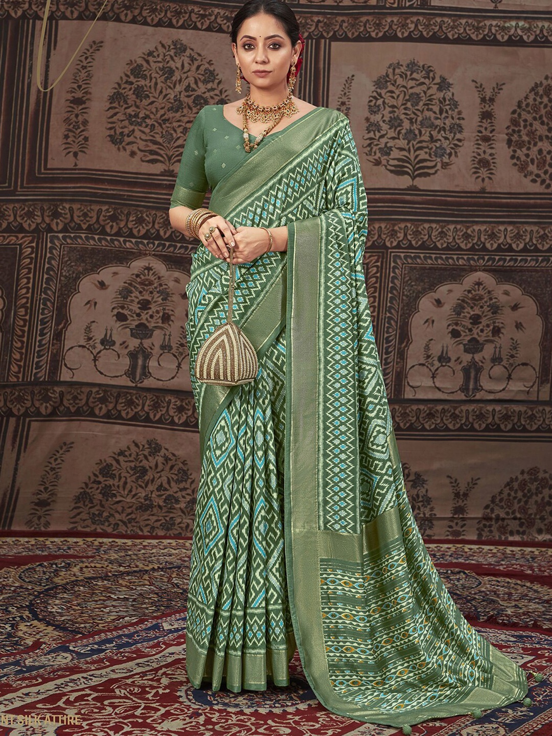 

Mitera Ethnic Motifs Zari Pure Silk Pochampally Printed Saree, Green