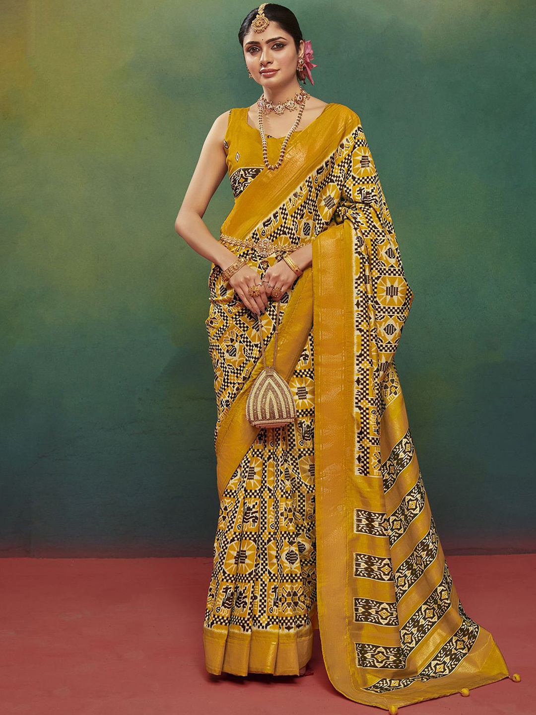 

Mitera Ethnic Motifs Zari Pure Silk Sungudi Printed Saree, Yellow