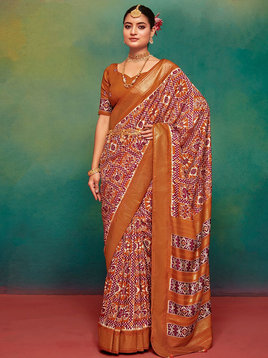 

Mitera Ethnic Motifs Zari Pure Silk Sungudi Printed Saree, Orange