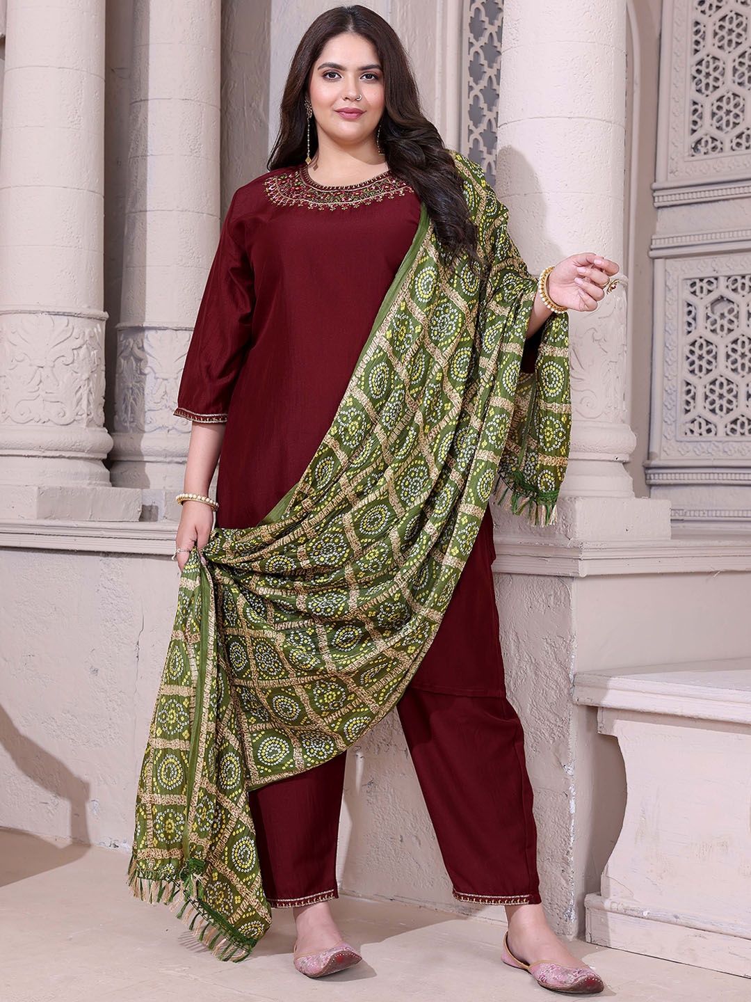 

Mclothings Thread Work Straight Kurta With Trouser & Dupatta, Maroon