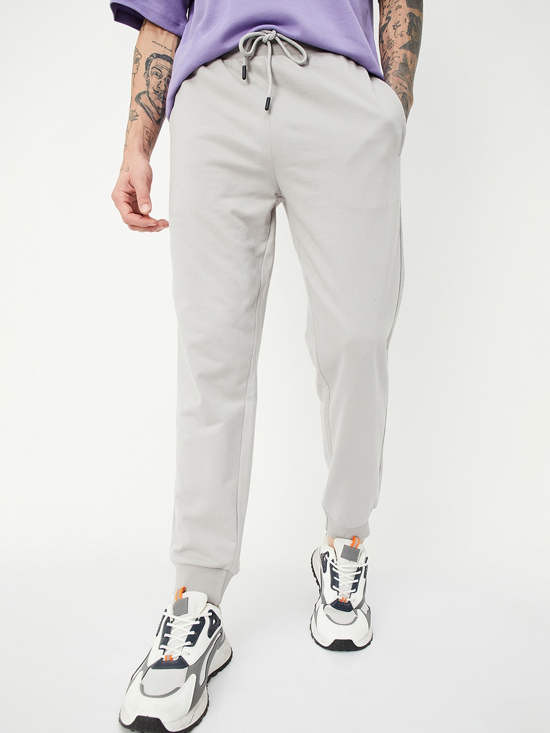 

max Men Mid-Rise Joggers, Grey