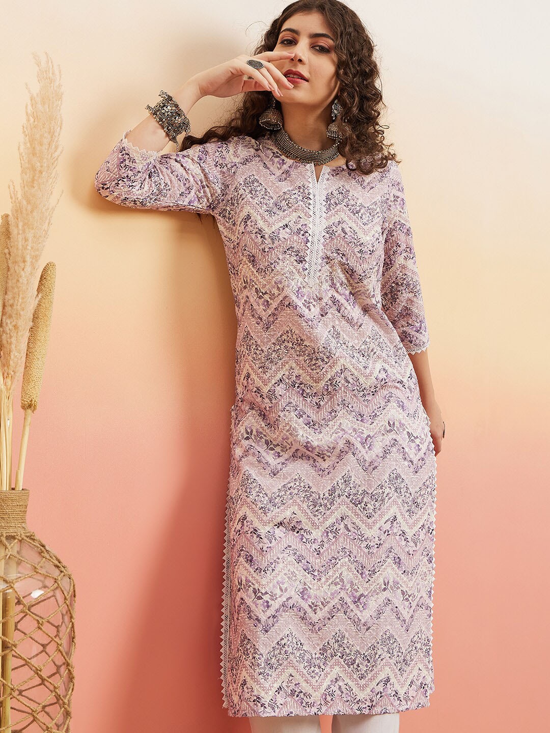 

Sangria Embroidered & Printed Pure Cotton Straight Kurta, Lavender