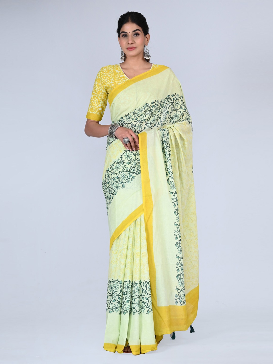 

Shivanya Handicrafts Mulmul Cotton Block Print Saree, Yellow