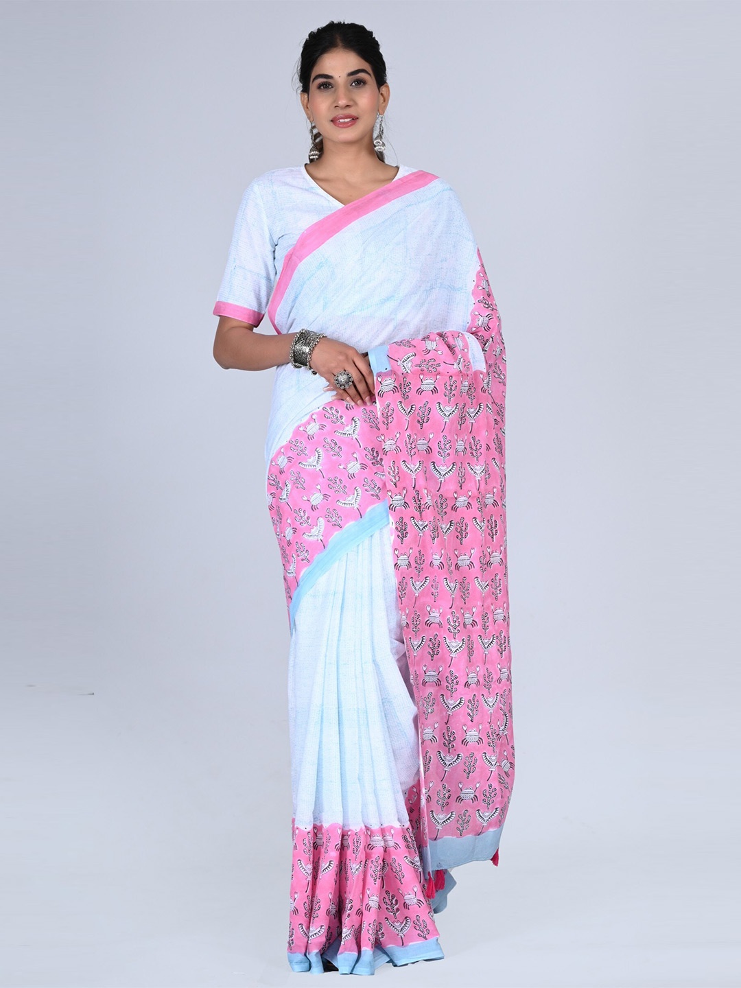 

Shivanya Handicrafts Mulmul Cotton Block Print Saree, Pink