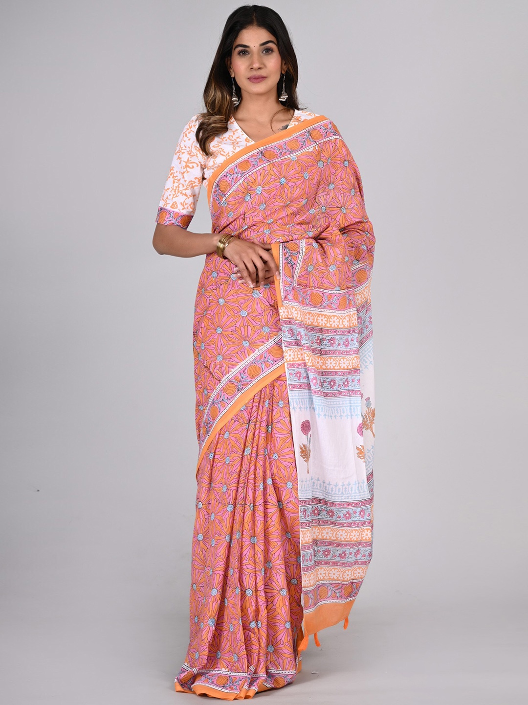 

Shivanya Handicrafts Floral Printed Pure Cotton Mulmul Saree, Red