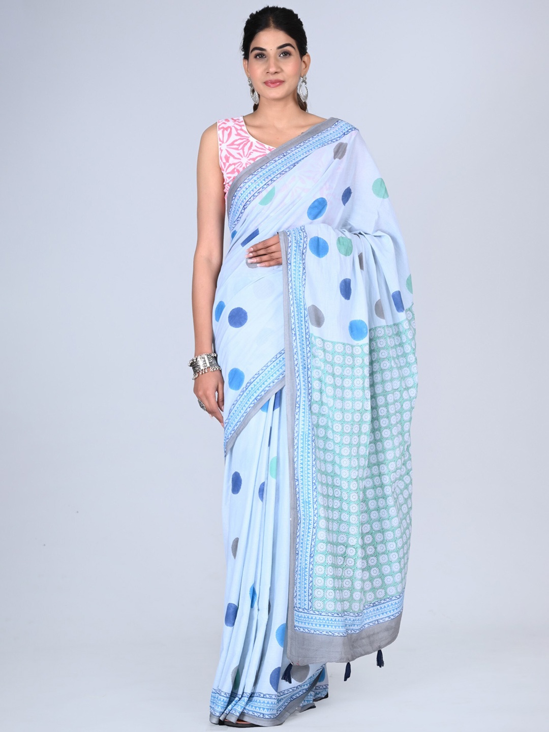 

Shivanya Handicrafts Floral Printed Pure Cotton Mulmul Saree, Blue