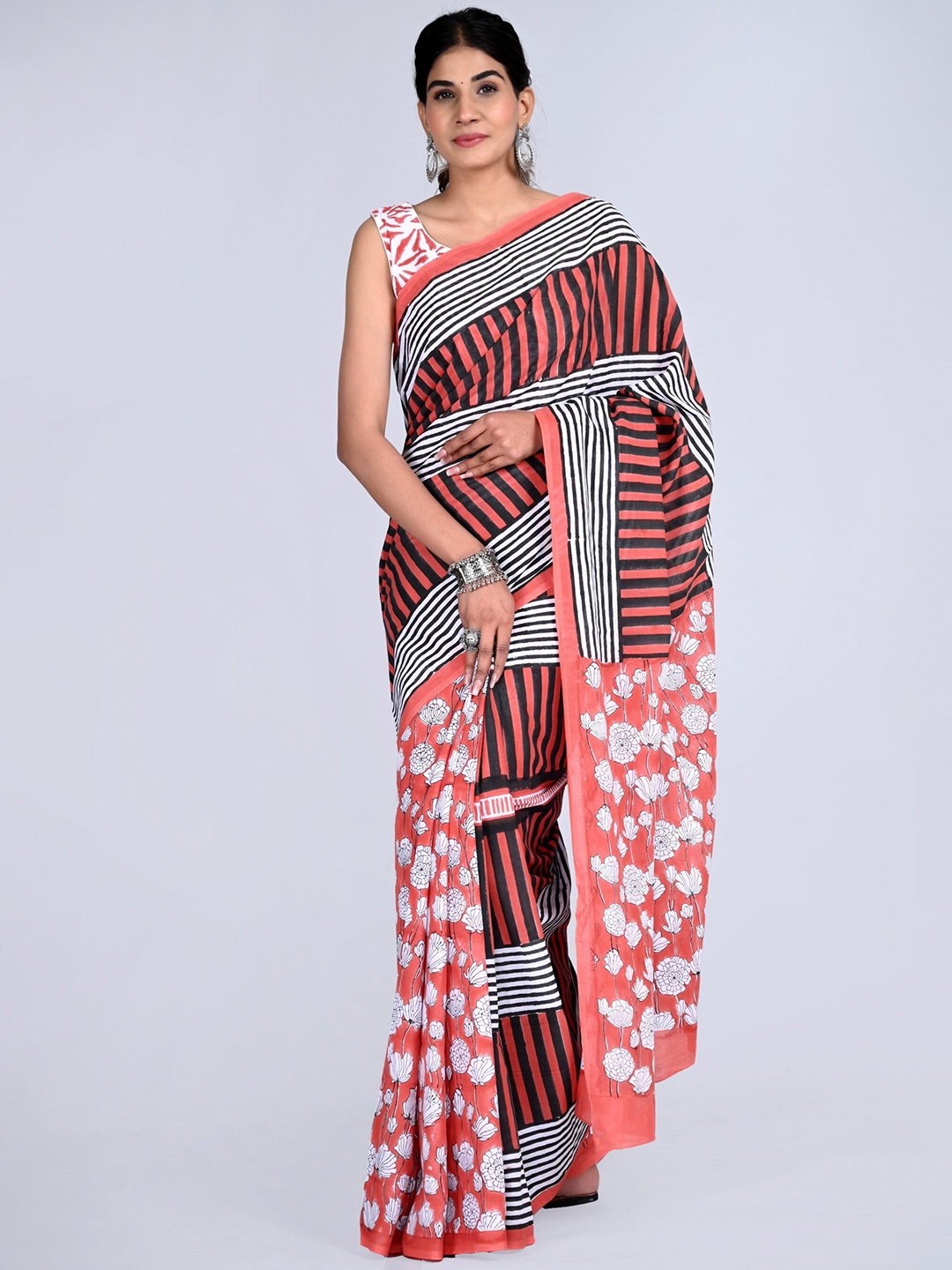 

Shivanya Handicrafts Striped Mulmul Cotton Block Print Saree, Red