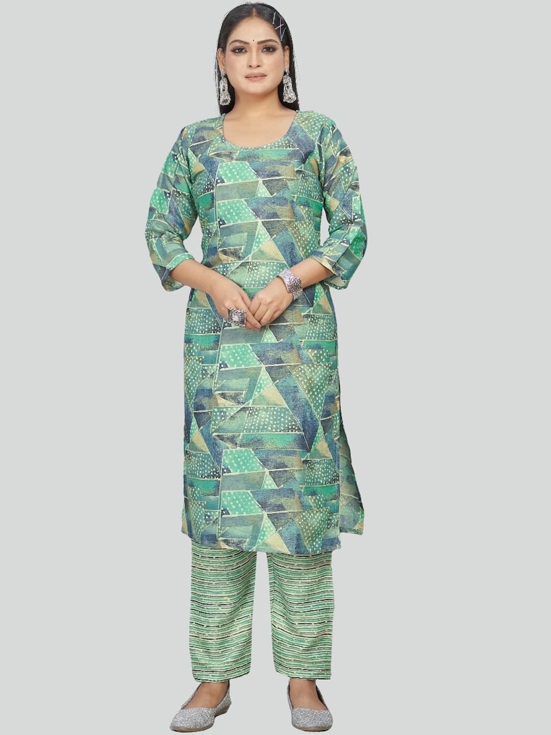

Sanwariya Silk Printed Regular Kurta with Trousers, Teal