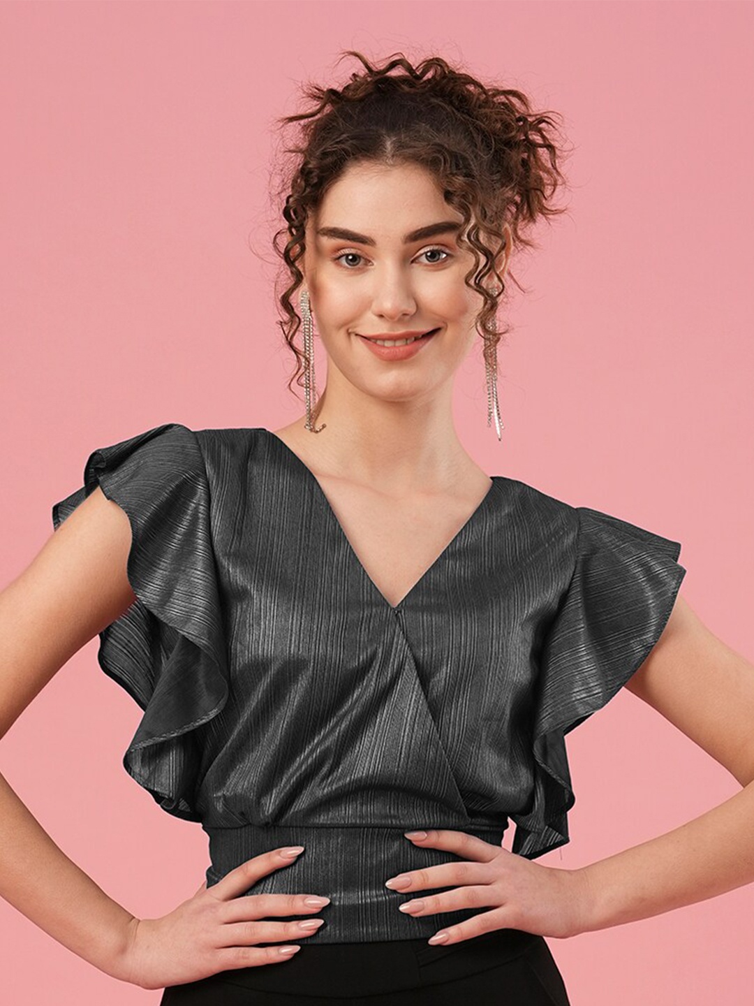 

Globus Flutter Sleeve Wrap Top, Green