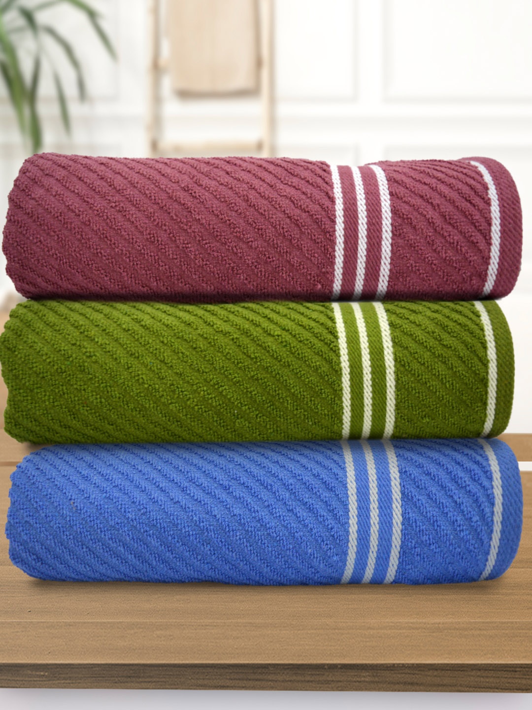 

Athom Living Blue & Green 3 Pieces Cotton 380 GSM Bath Towels