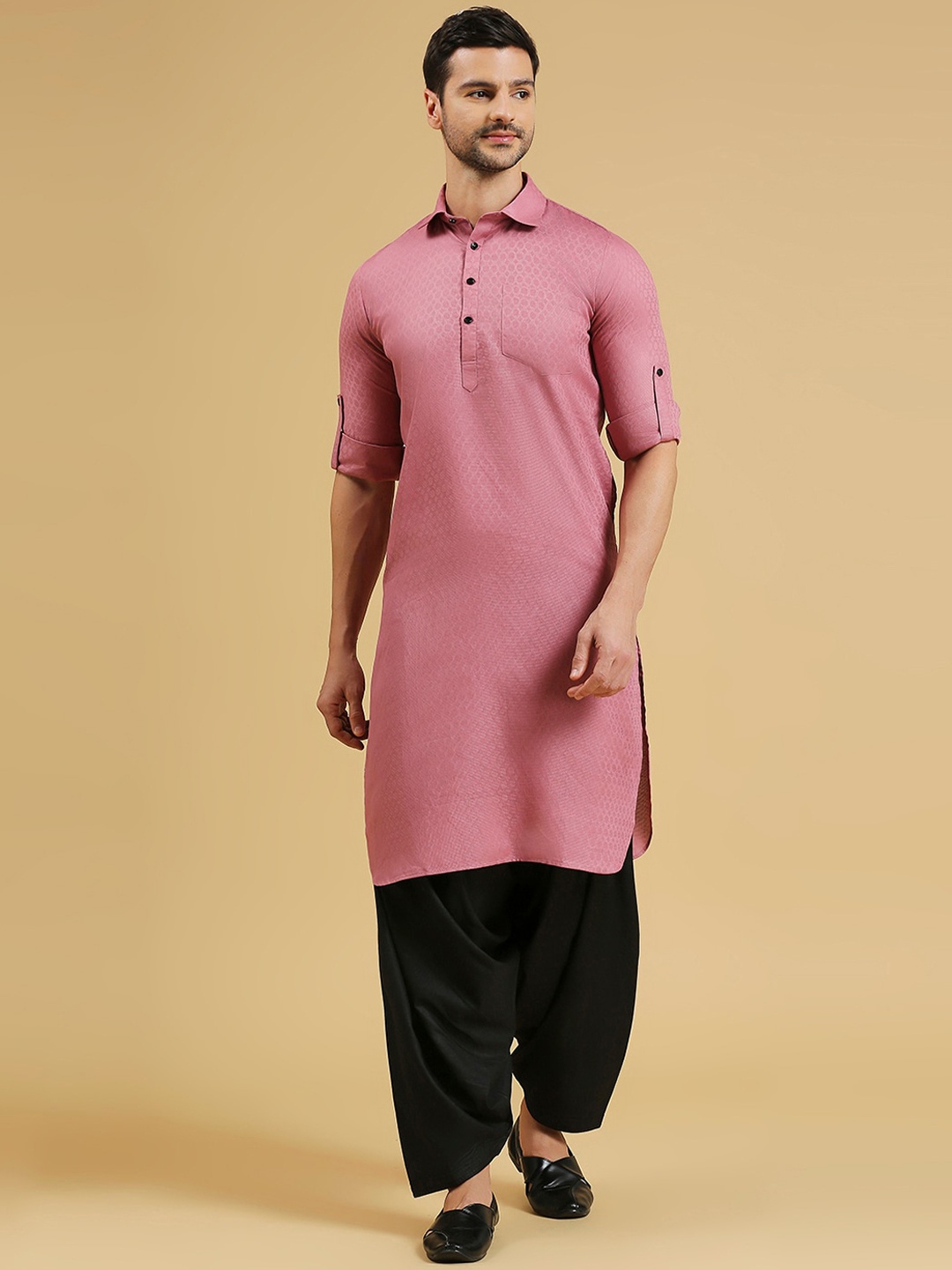 

RAJUBHAI HARGOVINDAS Woven Design Shirt Collar Pure Cotton Pathani Kurta, Pink