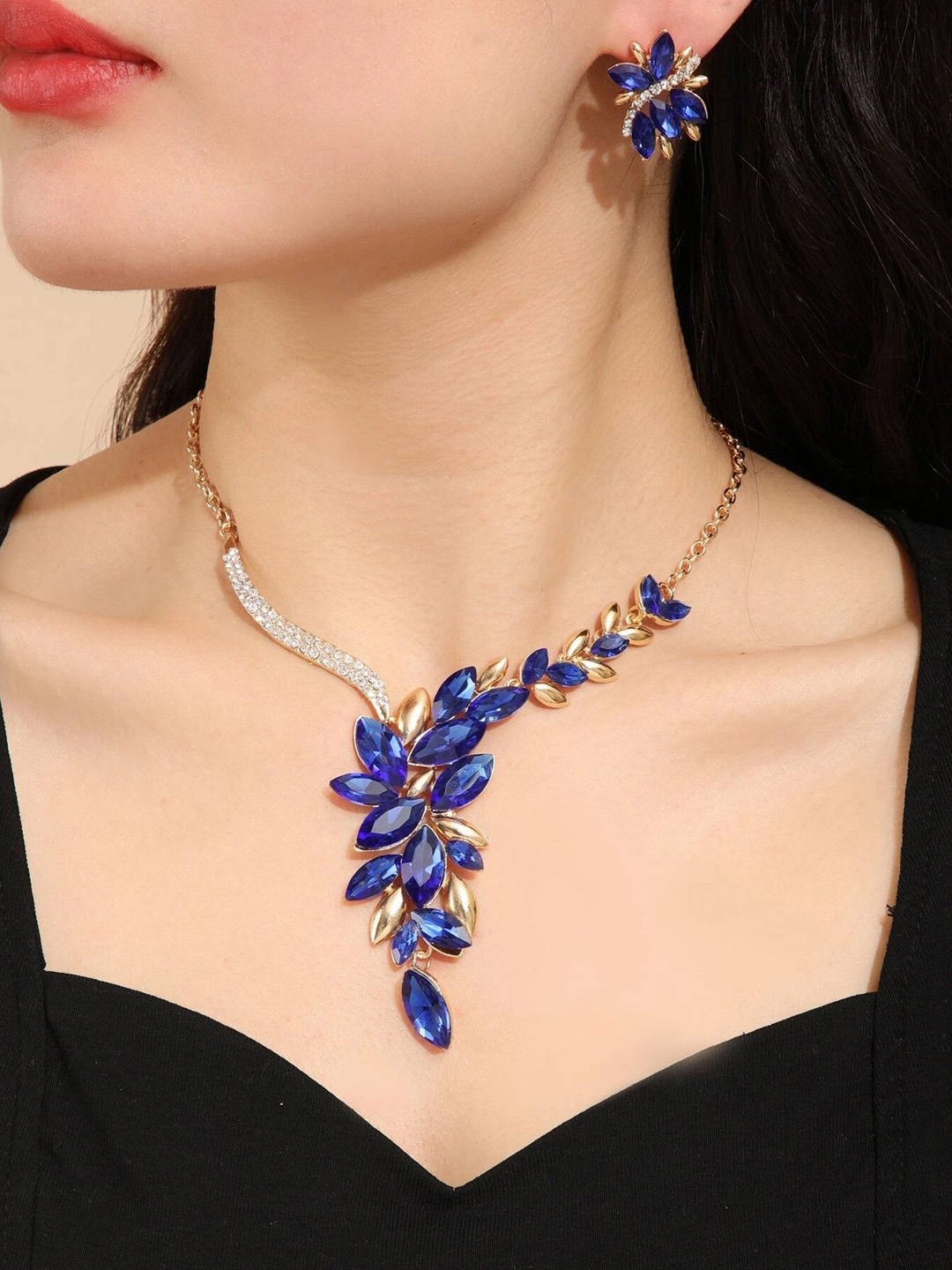 

Shining Diva Fashion Gold-Plated Crystal Studded Jewellery Set