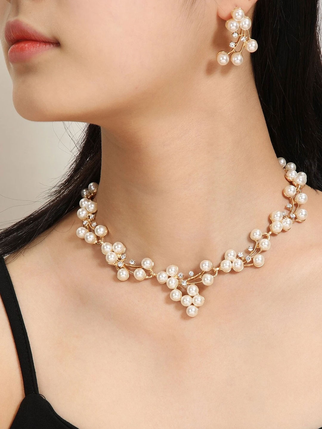 

Shining Diva Fashion Gold-Plated Pearls Beaded Jewellery Set, White