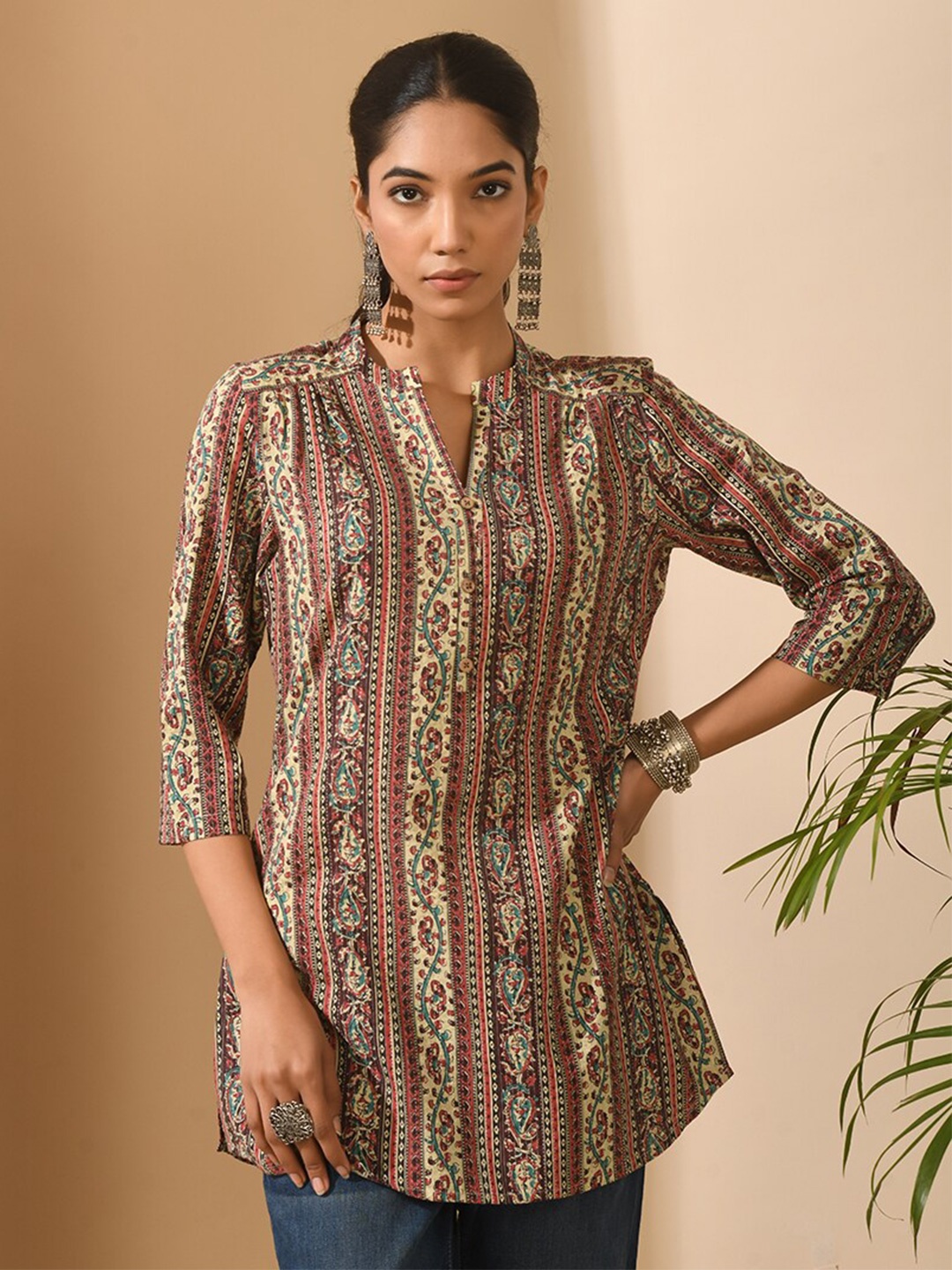 

MEESAN Paisley Printed Mandarin Collar Kantha Work Pure Cotton Kurti, Brown