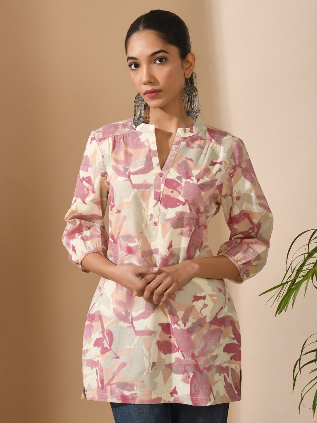 

MEESAN Floral Printed Mandarin Collar Pure Cotton Kurti, Pink