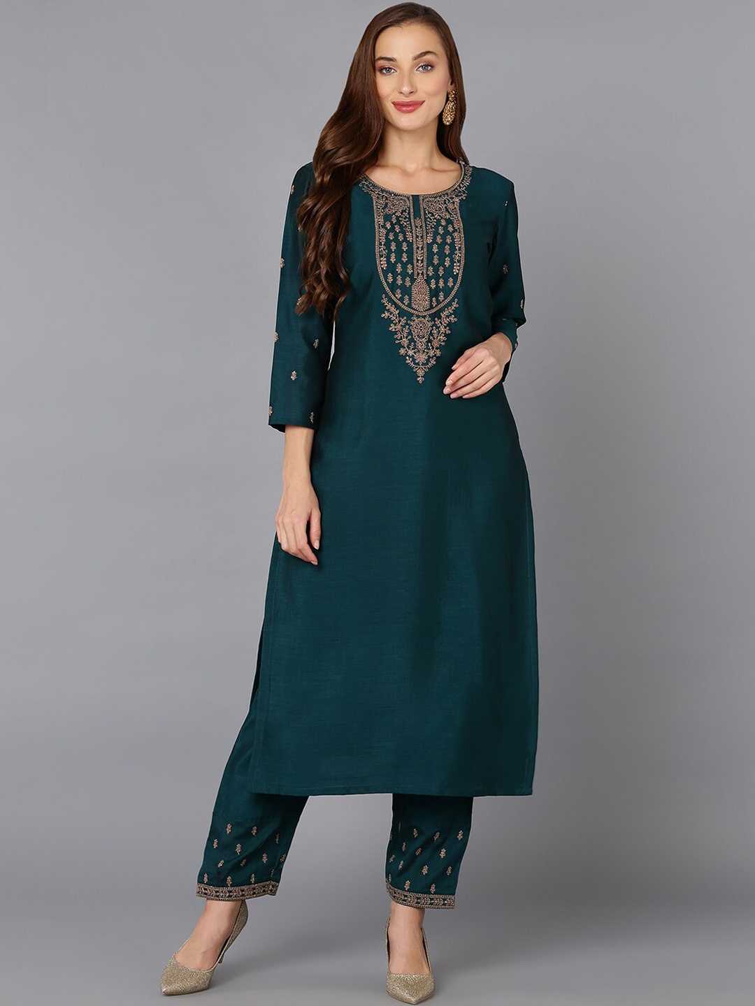 

AHIKA Embroidered Silk Regular Kurta with Trousers, Green