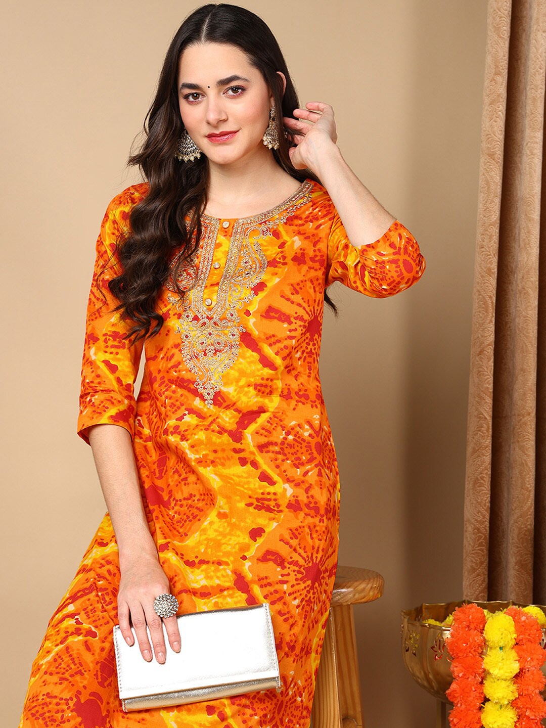 

KALINI Tie and Dye Thread Work Straight Kurta, Orange