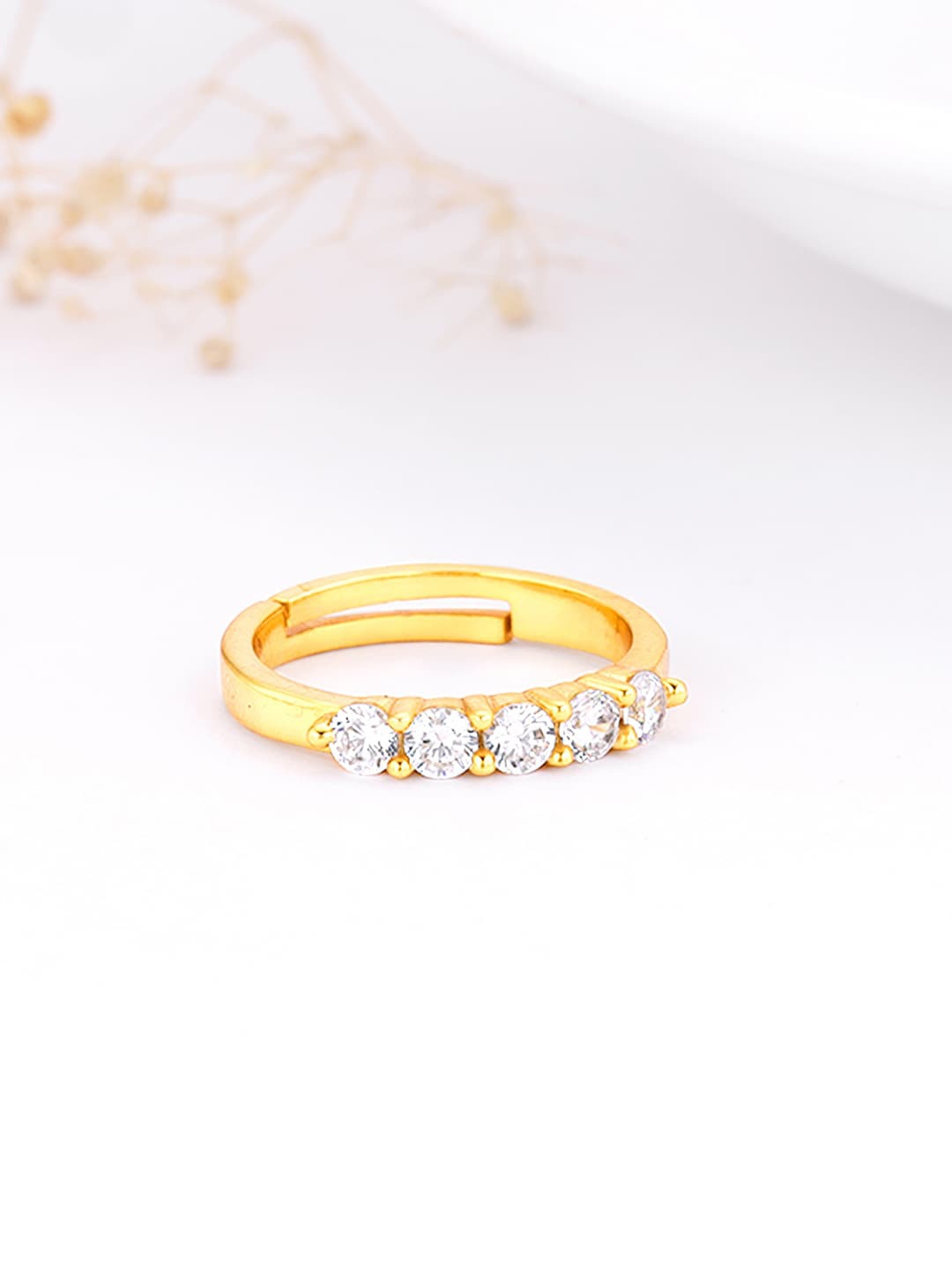 

GIVA 925 Sterling Silver Gold-Plated Stones Studded Finger Ring