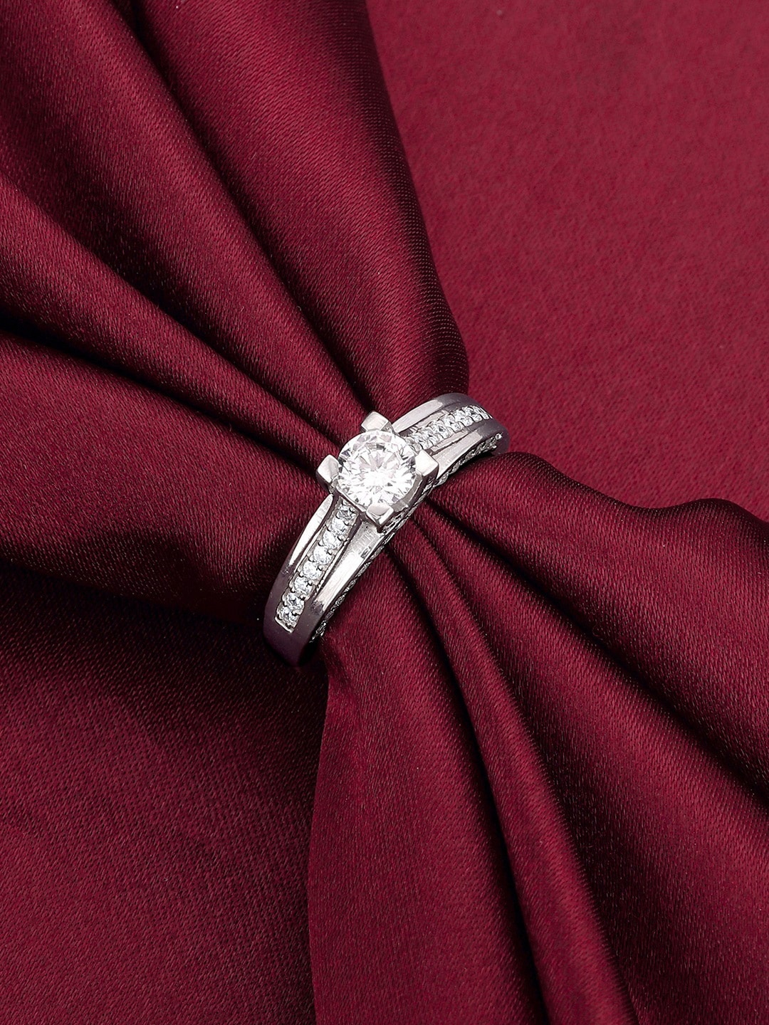 

GIVA 925 Sterling Silver Rhodium-Plated Stone Studded Finger Ring