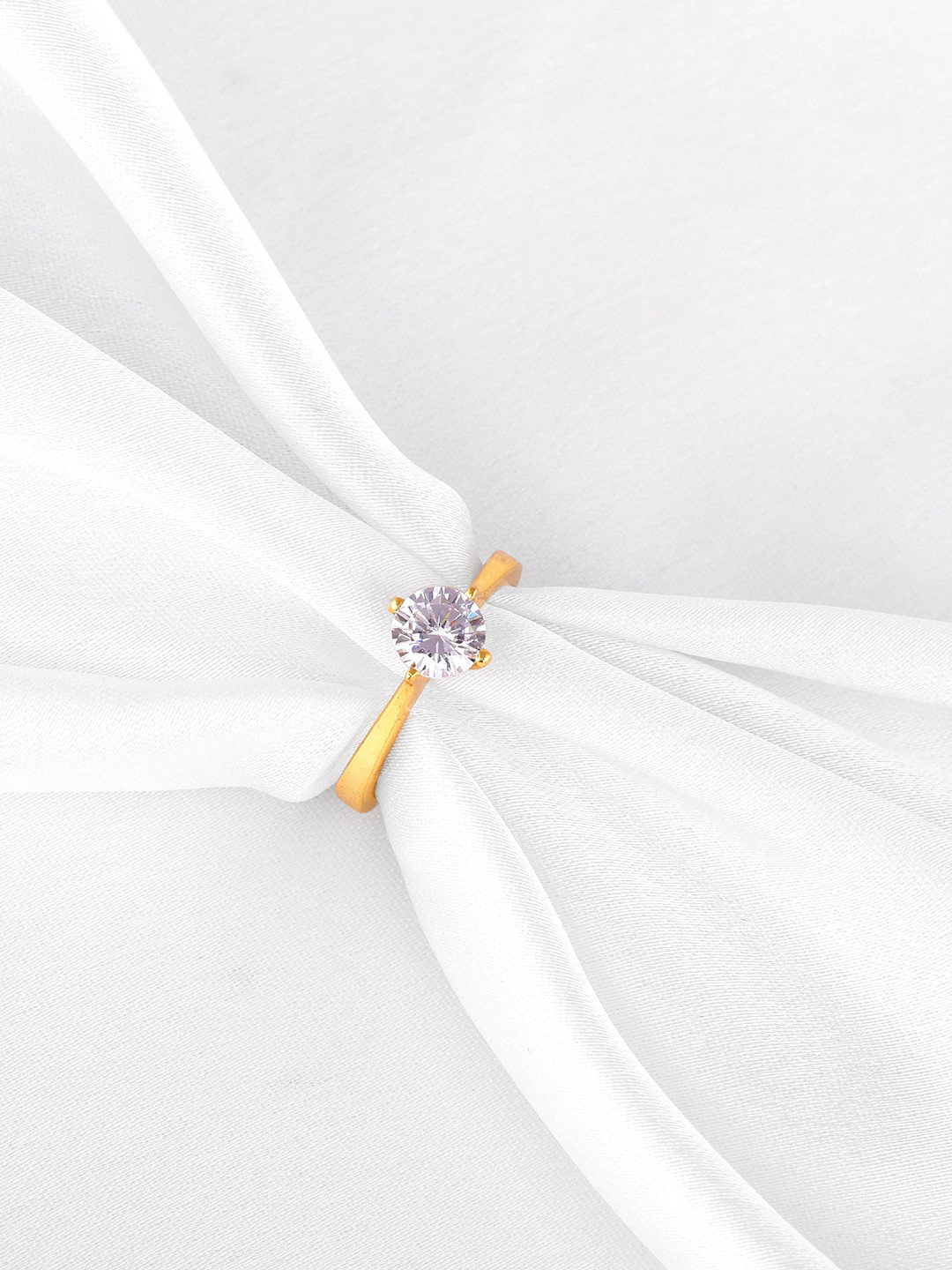 

GIVA 925 Sterling Silver Gold-Plated Stone Studded Finger Ring