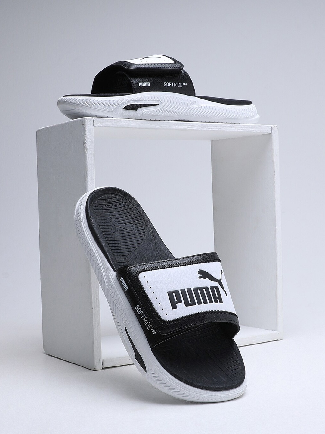 

Puma Men SoftridePro 24 V Sliders, Black