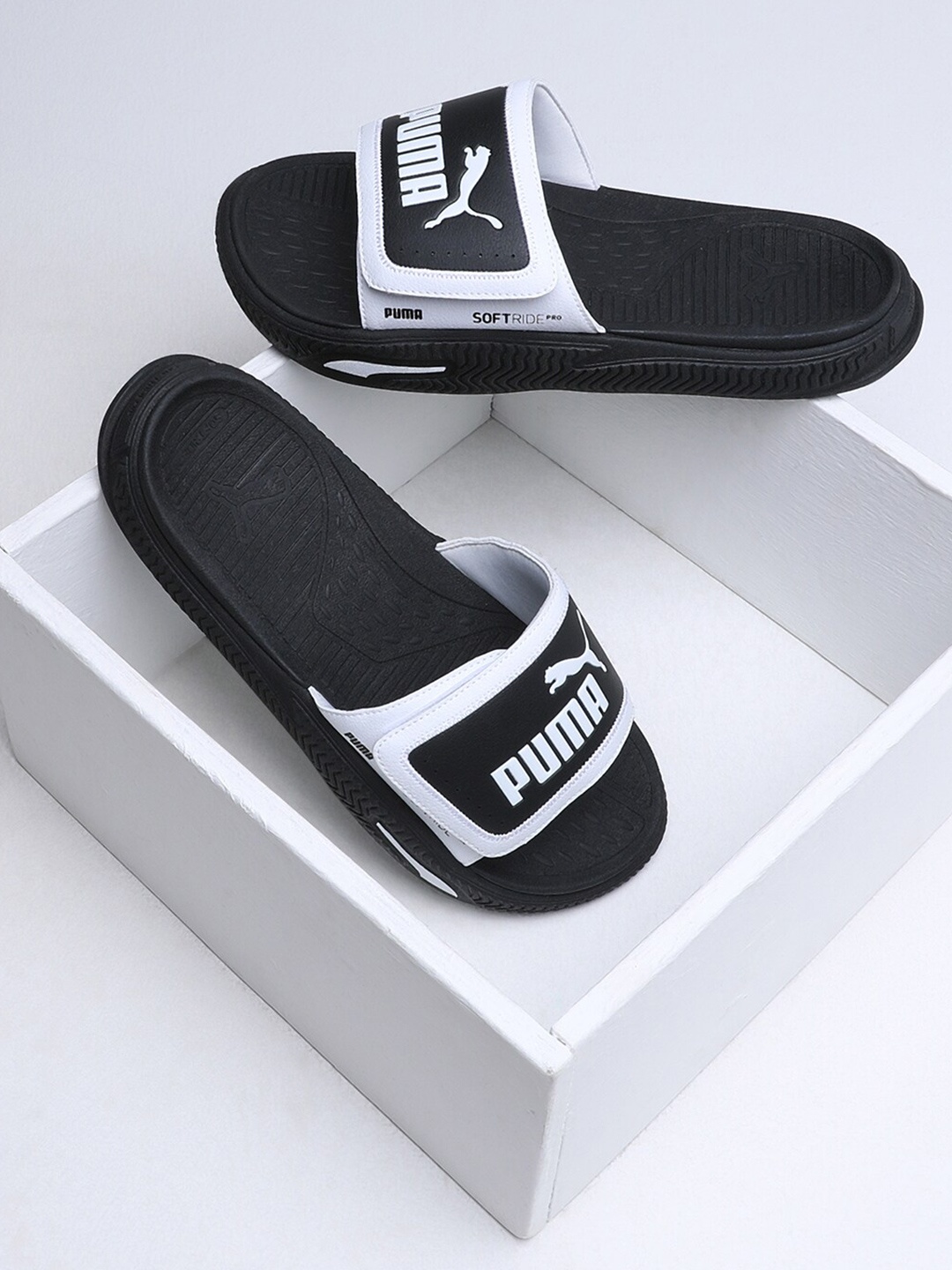 

Puma Men SoftridePro 24 V Slides, Black