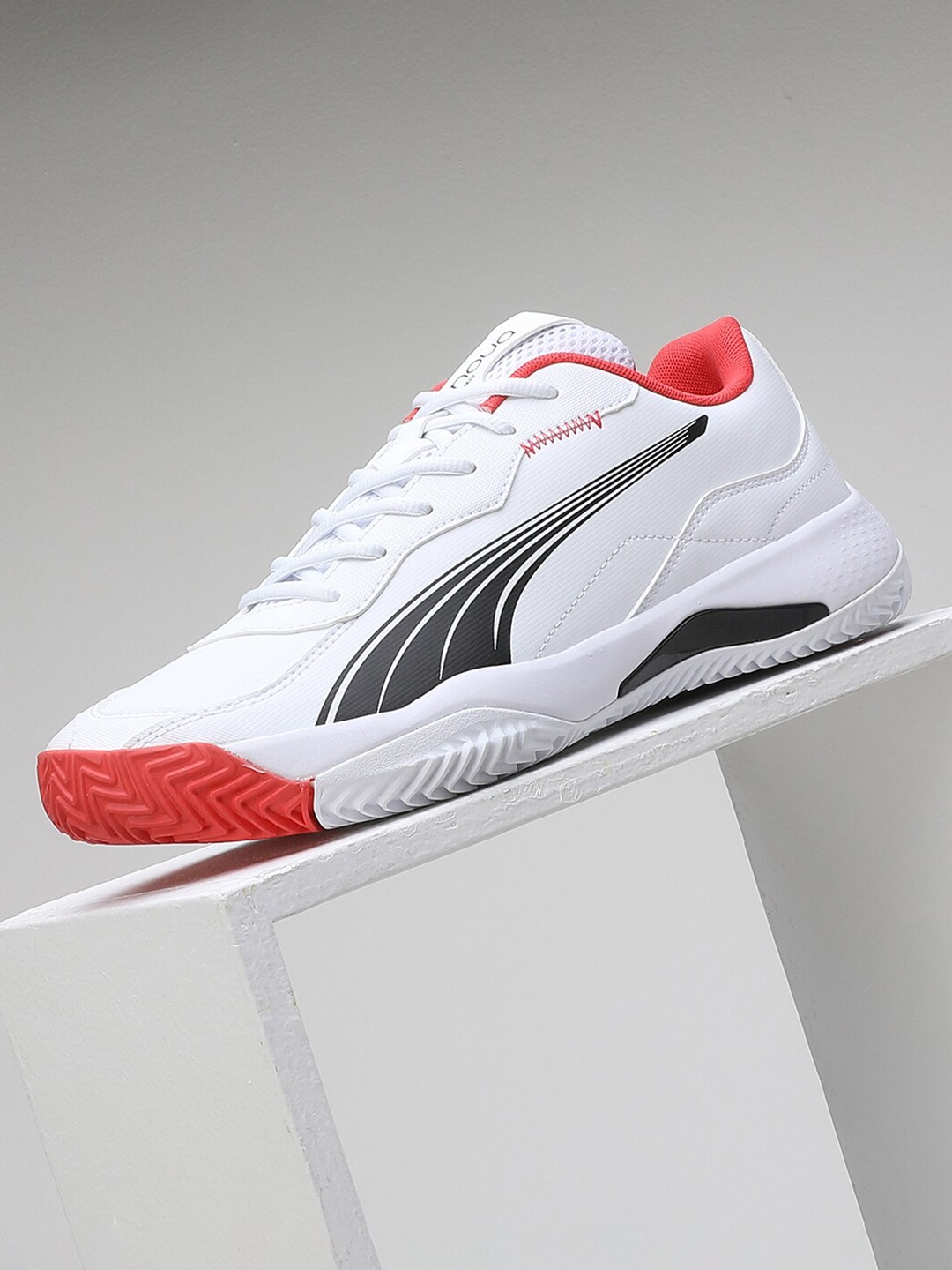 

Puma Unisex NOVA Smash Padel Badminton Shoes, White