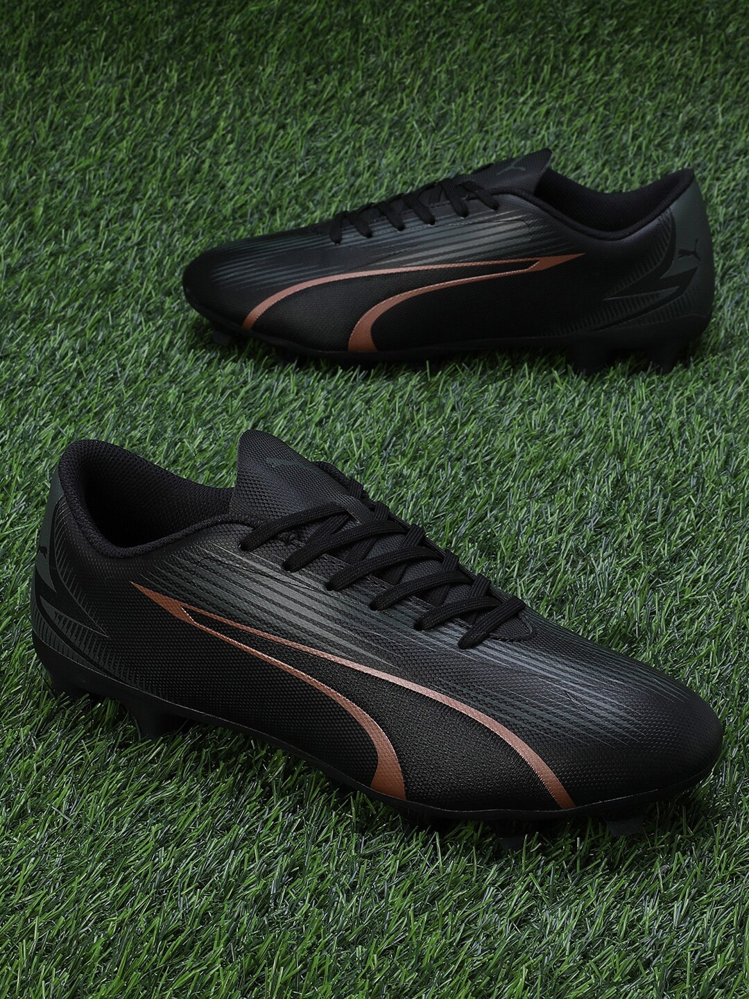 

Puma Men ULTRA PLAY FG/AG Football Boots, Black