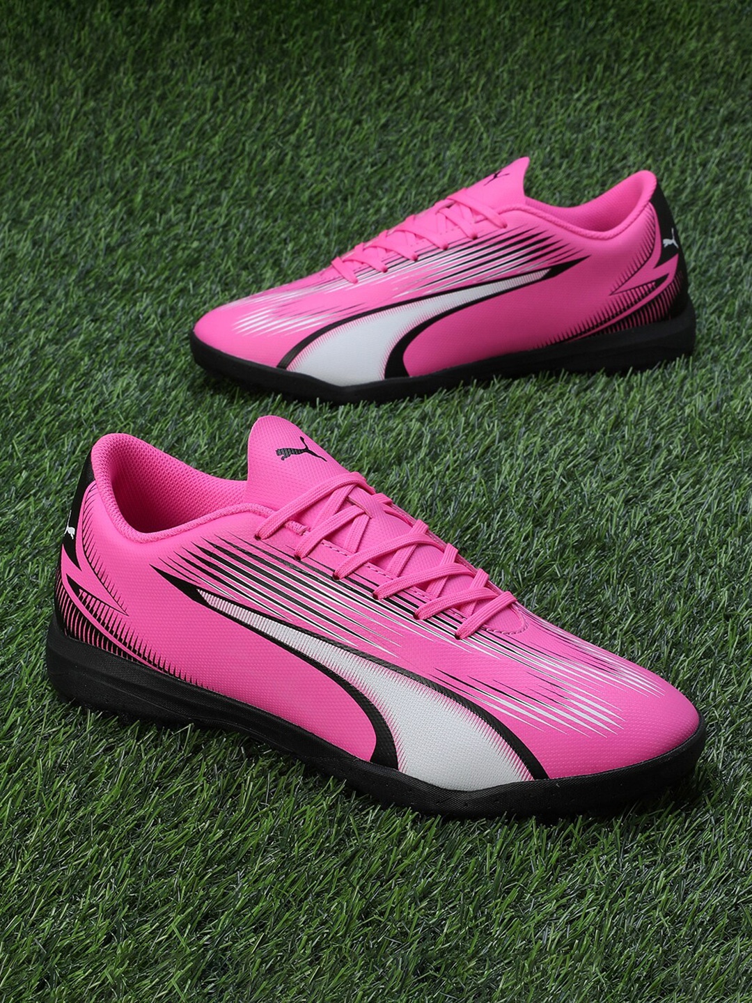 

Puma Unisex ULTRA PLAY TT Football Shoes, Pink